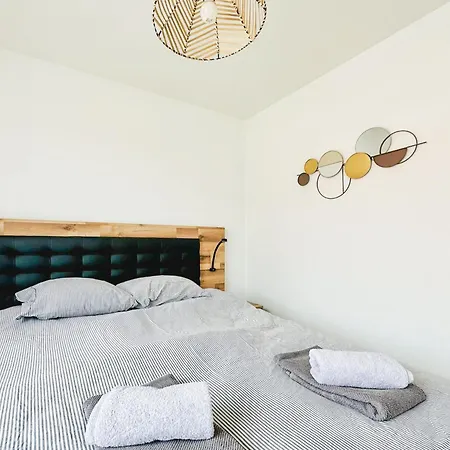 Maison De Rénovée Calme Et Lumineuse - 4 Pers Hébergement de vacances Les Sables-dʼOlonne