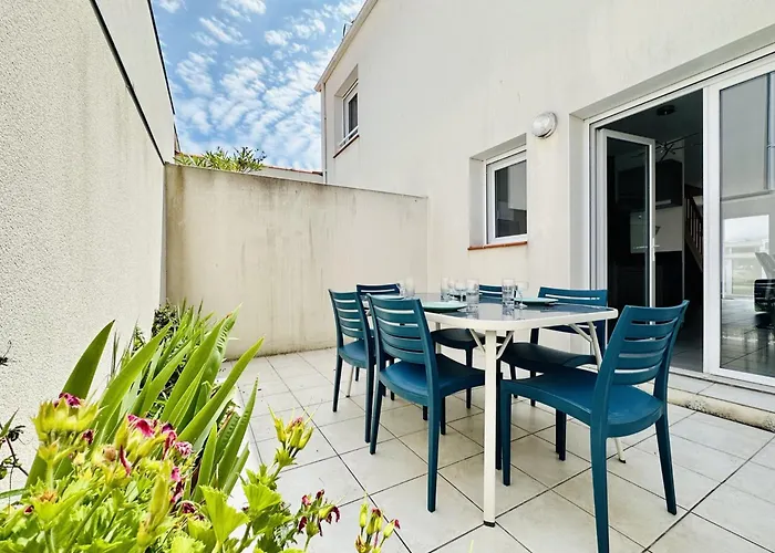 Maison De Rénovée Calme Et Lumineuse - 4 Pers *