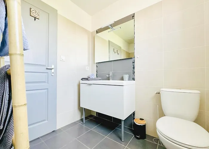 Maison De Rénovée Calme Et Lumineuse - 4 Pers Hébergement de vacances